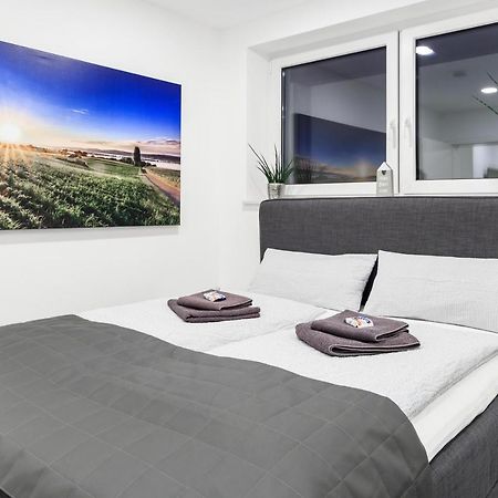 Auszeit Apartment Westend フリードリヒスハーフェン エクステリア 写真